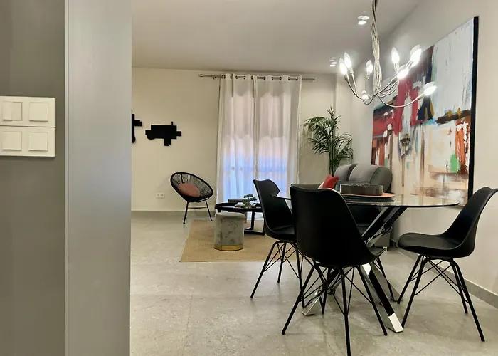 Modern Charm In Barrio Alicante