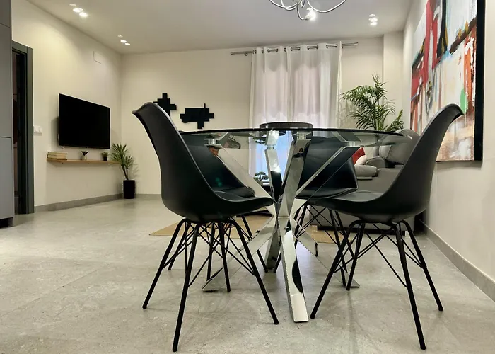 Modern Charm In Barrio Alicante